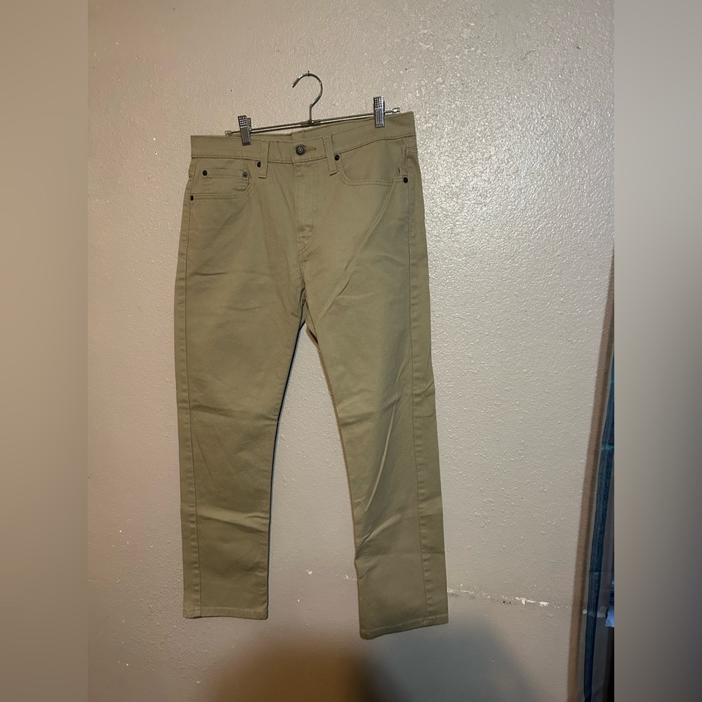 Levi's Men's straight leg Khaki Jeans